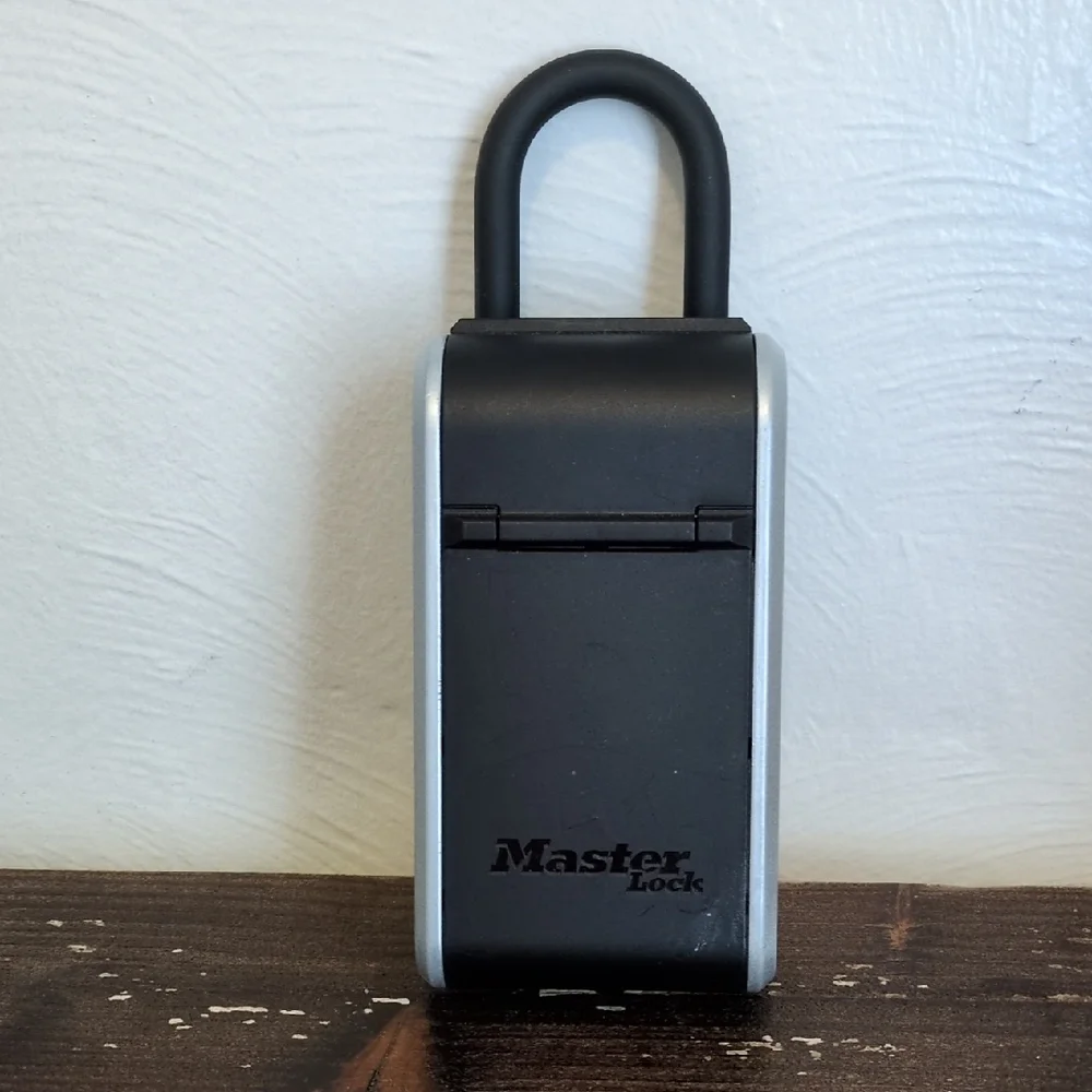 Master Lock Key Lock Box - Picture 2 of 7